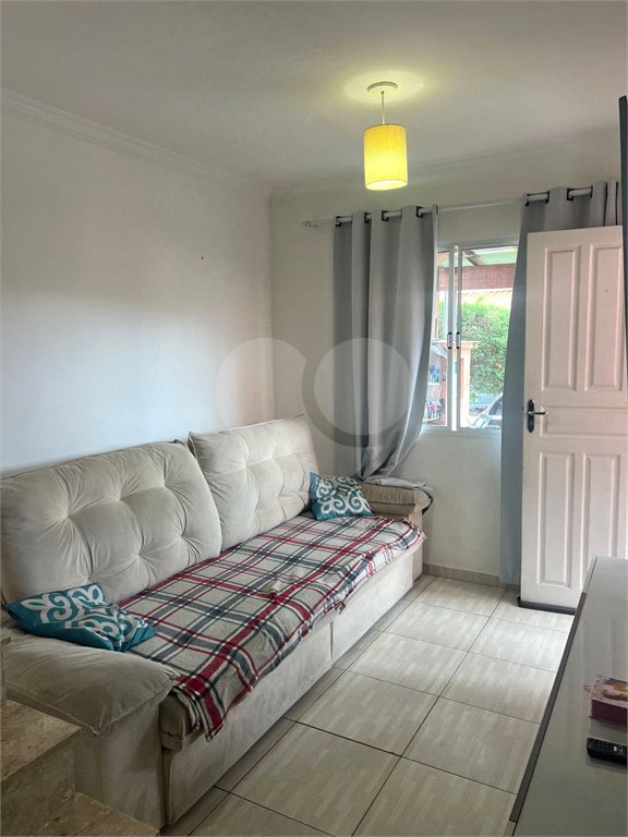 Casa à venda com 2 quartos no condomínio Recanto das Graças, Cotia - SP