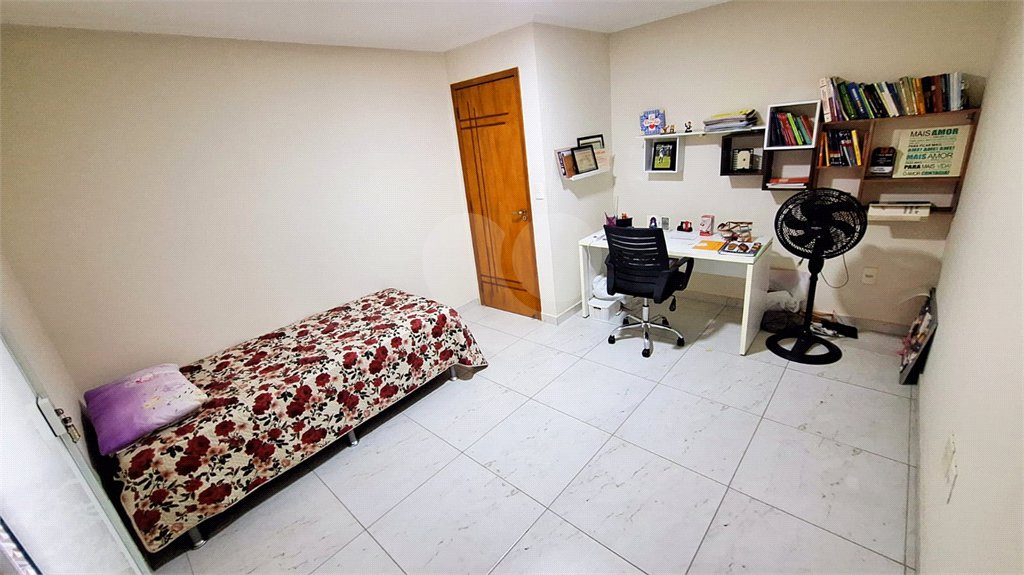 Casa à venda com 3 quartos, sendo 2 suítes, no condomínio Residencial West Green, Rio de Janeiro - RJ