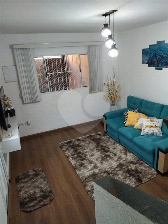 Sobrado à venda com 3 quartos em Artur Alvim, São Paulo, SP