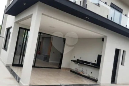 Casa à venda com 3 suítes no condomínio Mont'alcino, Valinhos - SP