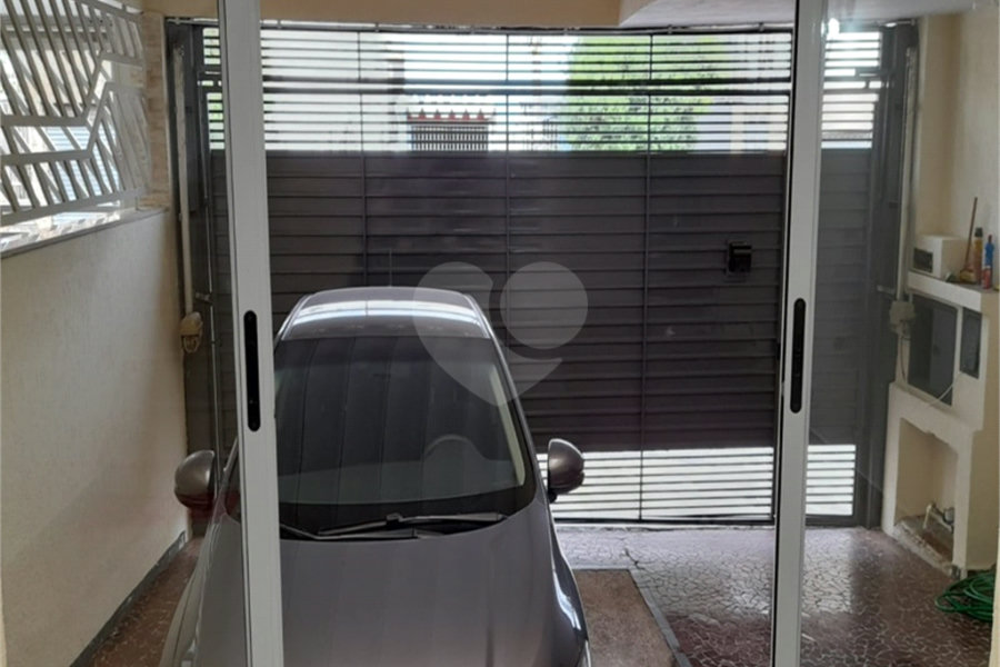 Sobrado à venda com 3 quartos, sendo 1 suíte, em Parque Peruche, São Paulo, SP