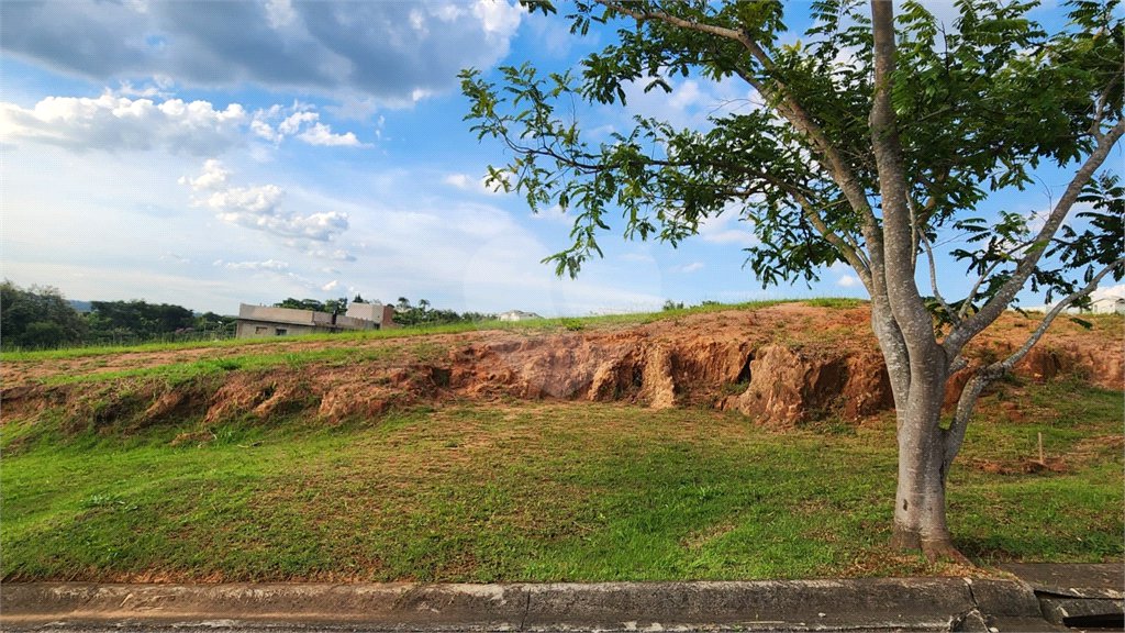 Terreno à venda no condomínio Santa Isabel I, Louveira - SP
