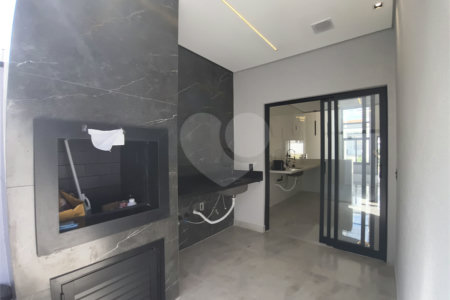 Casa à venda com 3 quartos, sendo 1 suíte,  no condomínio Horto Florestal Villagio, Sorocaba - SP
