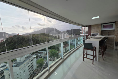 Apartamento à venda com 4 quartos, sendo 2 suítes, em Enseada, Guarujá, SP