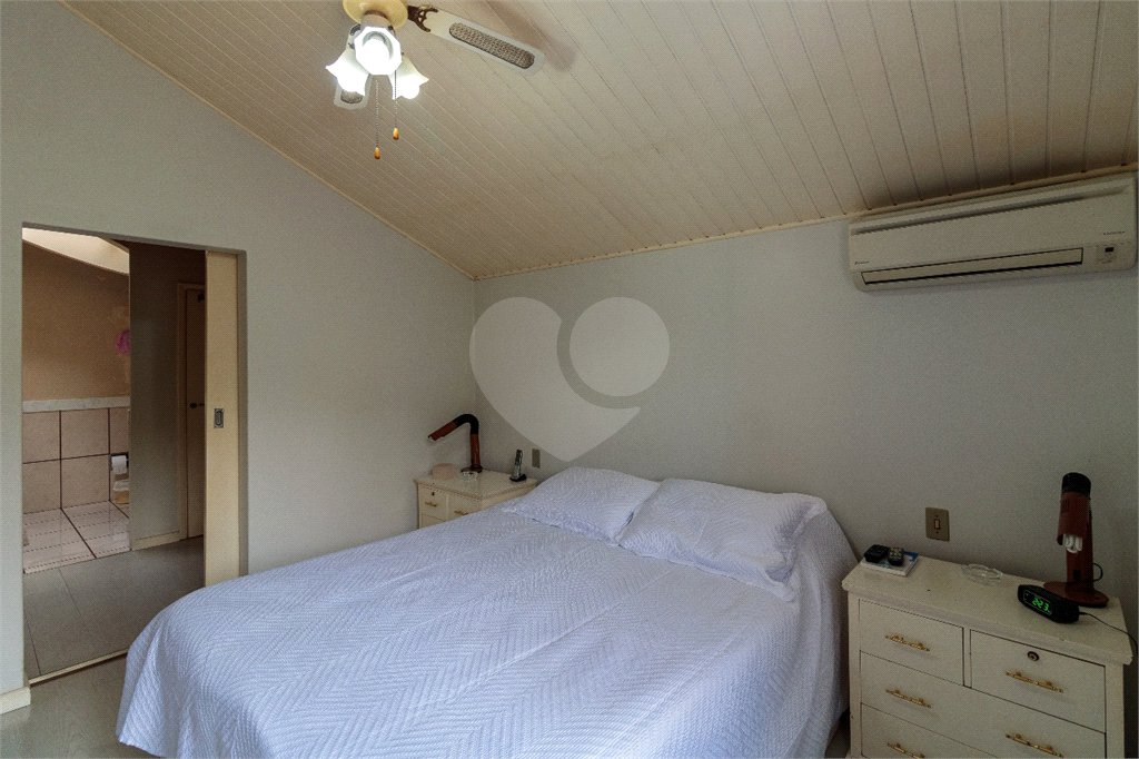 Casa à venda com 4 quartos, sendo 3 suítes, em Jardim Panorama, São Paulo, SP