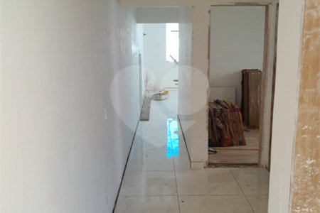 Casa à venda com 2 quartos, sendo 1 suíte, em Nova Cerejeira, Atibaia, SP