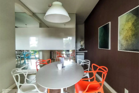 Apartamento à venda com 3 quartos, sendo 1 suíte, em Jardim Vazani, São Paulo, SP