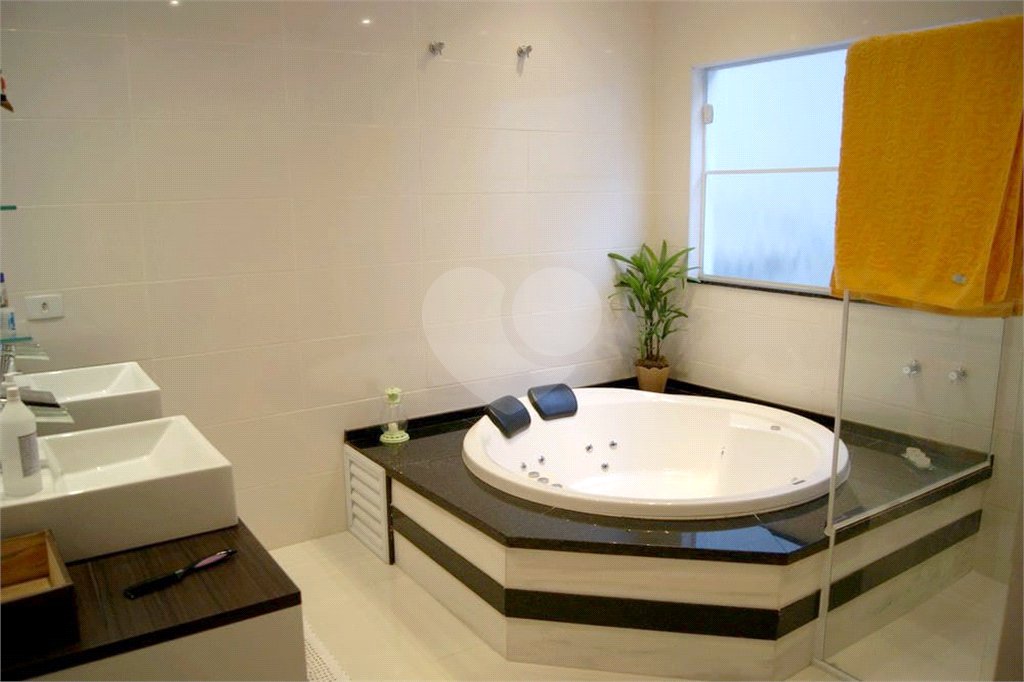 Casa à venda com 3 suítes no condomínio Mont Blanc, Sorocaba - SP