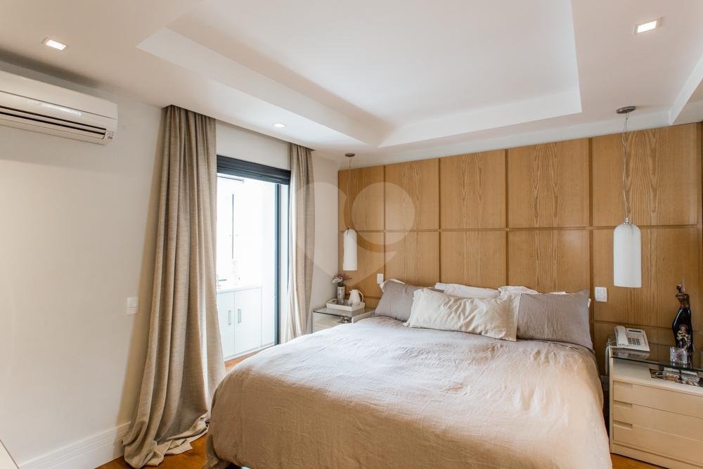 Apartamento à venda com 3 suítes em Campo Belo, São Paulo, SP