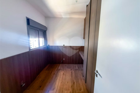 Apartamento à venda com 3 suítes em Sumarezinho, São Paulo, SP