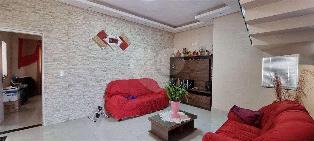 Casa à venda com 3 quartos, sendo 1 suíte, no condomínio Chácaras do Lago, Vinhedo - SP