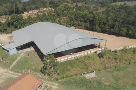 Sítio à venda com 3 suítes em Jardim Guaçu, São Roque, SP