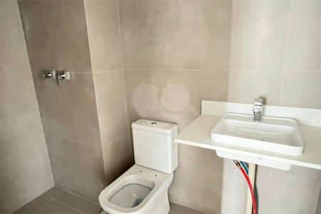 Apartamento à venda com 3 quartos, sendo 1 suíte, em Mirandópolis, São Paulo, SP