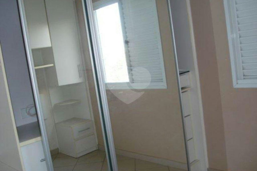 Apartamento à venda com 3 quartos em Parque Bristol, São Paulo, SP