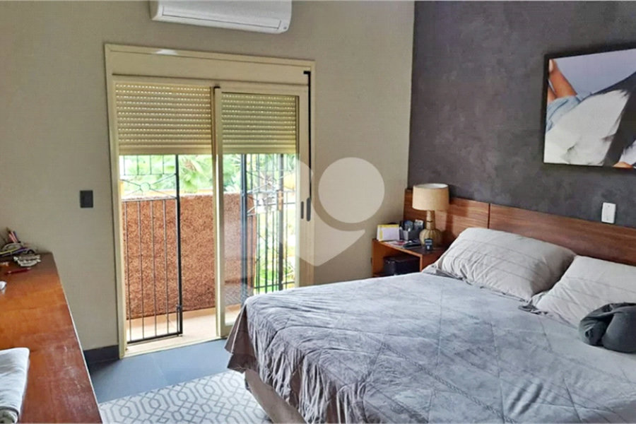 Casa à venda com 8 quartos, sendo 4 suítes, em Roseira, Mairiporã, SP