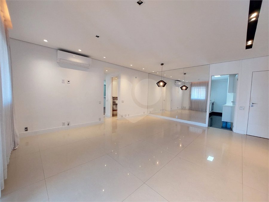 Apartamento à venda com 3 quartos, sendo 1 suíte, em Vila Leopoldina, São Paulo, SP