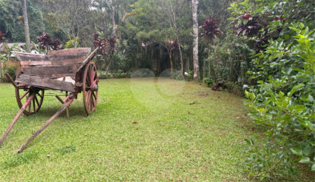 Casa à venda no condomínio Parque Imperial da Cantareira, Mairiporã - SP