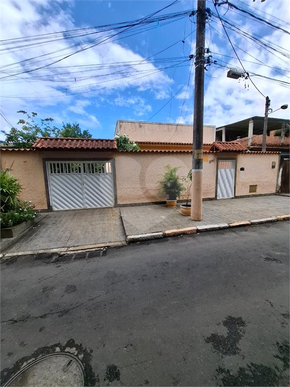 Casa Térrea à venda com 4 quartos, sendo 1 suíte, em Campo Grande, Rio de Janeiro, RJ
