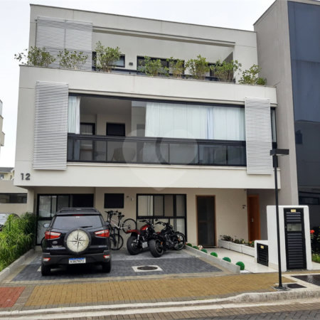Casa à venda com 3 quartos, sendo 2 suítes, no condomínio Outside Authentic Residences, Rio de Janeiro - RJ