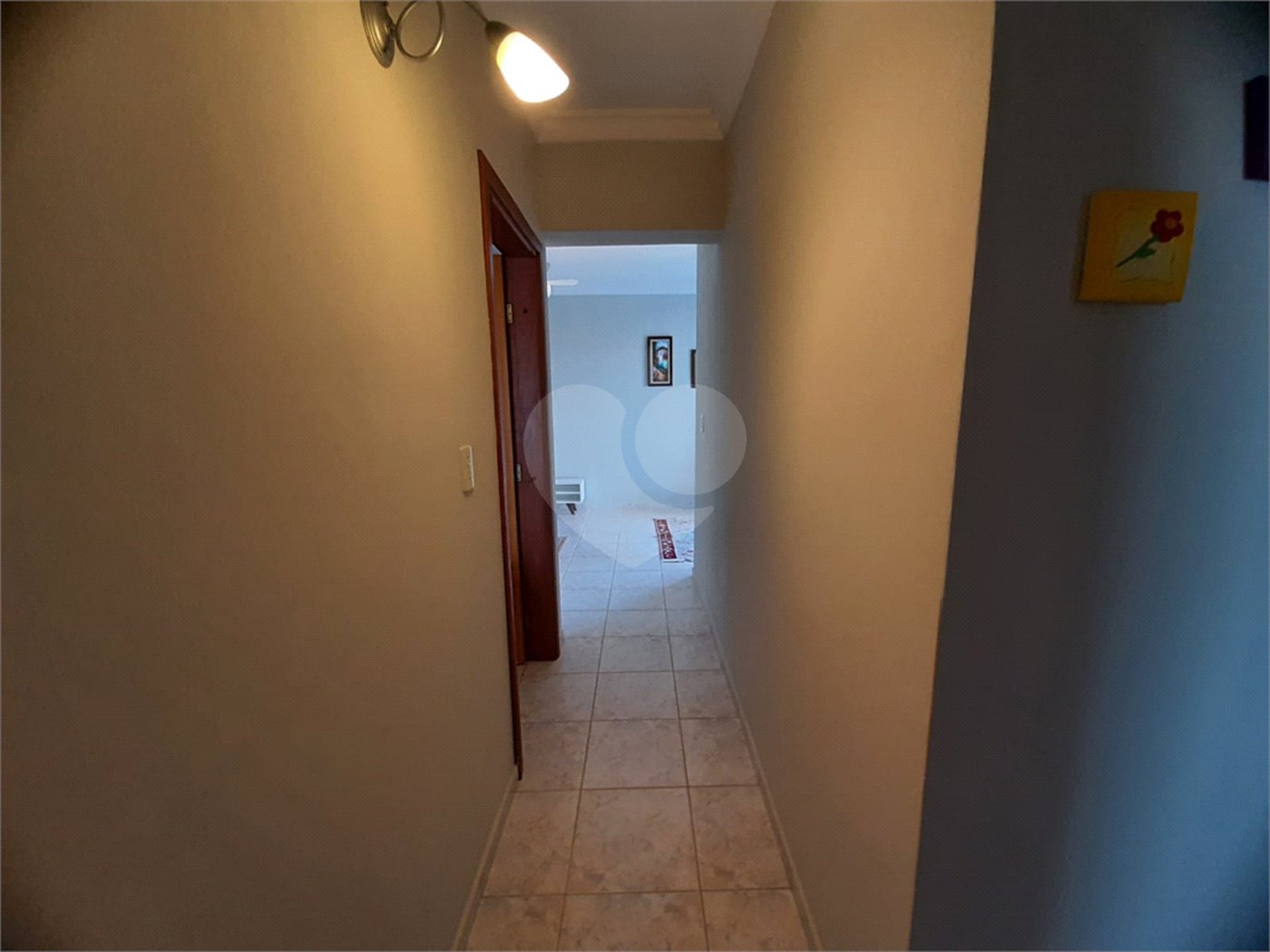 Apartamento à venda com 2 quartos, sendo 1 suíte, em Vera Cruz, Mongaguá, SP