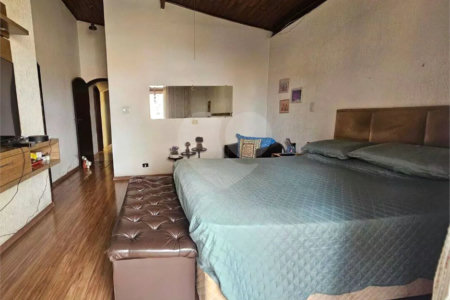 Casa Térrea à venda com 3 quartos, sendo 1 suíte, no Centro, Poá, SP
