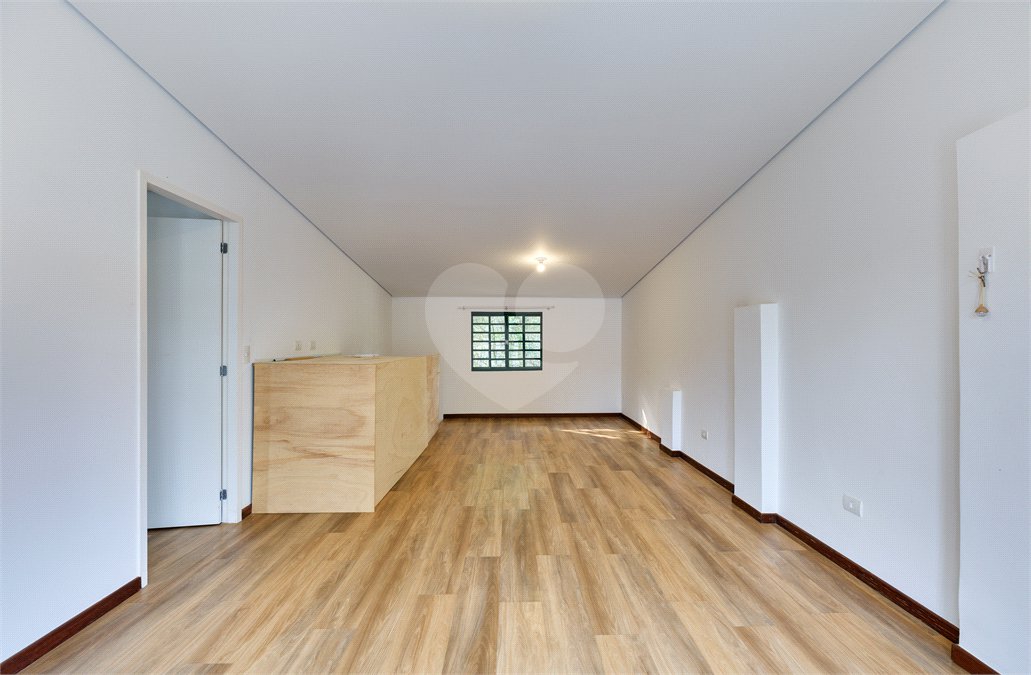 Casa para alugar com 5 quartos, sendo 3 suítes,  em Chácara Monte Alegre, São Paulo, SP