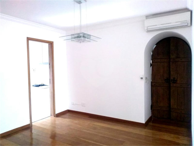 Apartamento para alugar com 3 quartos, sendo 1 suíte,  em Jardim América, São Paulo, SP