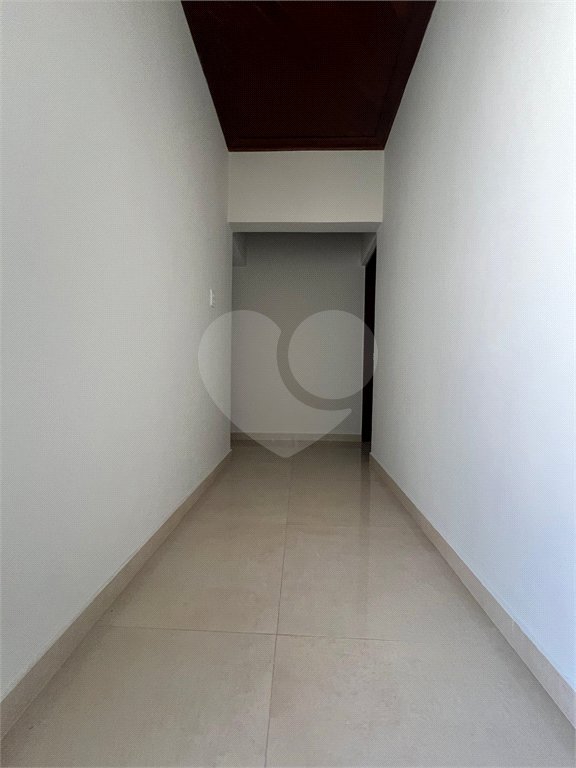 Sobrado à venda com 3 quartos, sendo 1 suíte, em Conjunto Habitacional Brás Cubas, Mogi das Cruzes, SP