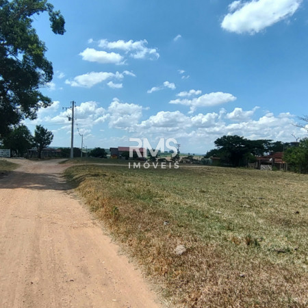 Chácara à venda com 2 quartos, sendo 1 suíte, em Aboboras, Laranjal Paulista, SP