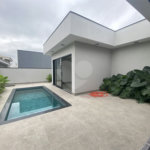 Casa à venda com 3 suítes no condomínio Portal dos Bandeirantes, Salto - SP