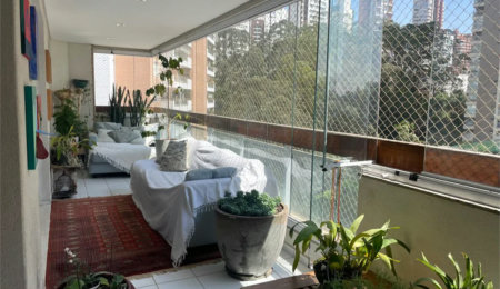 Apartamento à venda com 3 suítes em Vila Andrade, São Paulo, SP