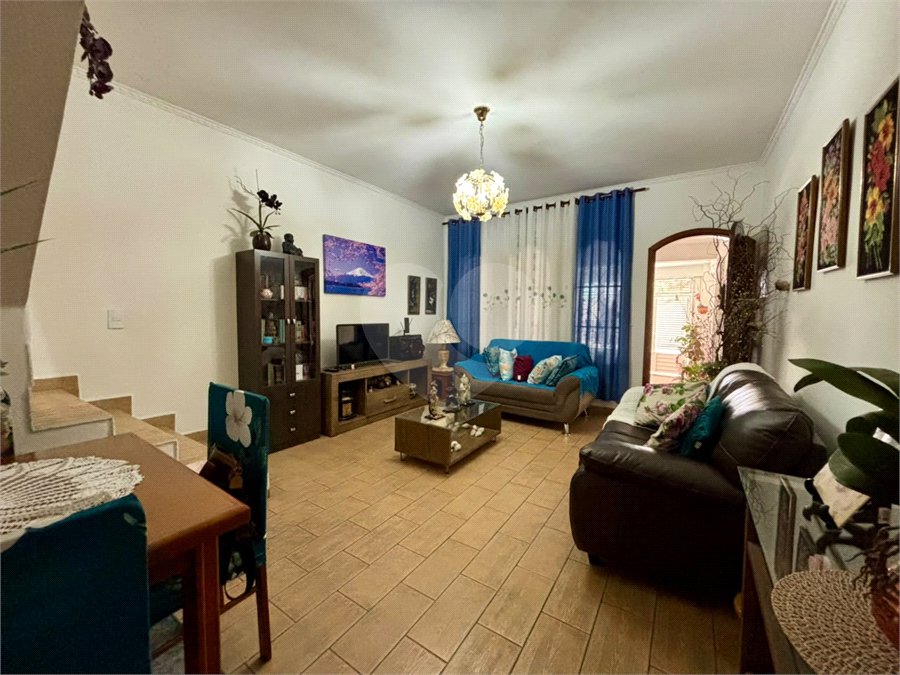 Casa à venda com 3 quartos em Vila Galvão, Guarulhos, SP