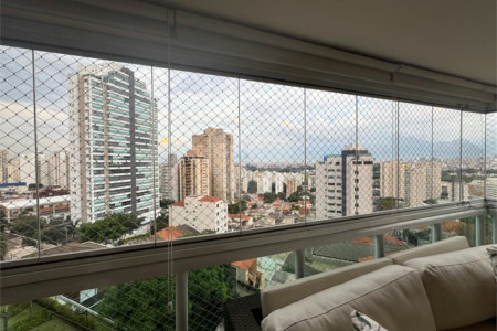Apartamento à venda com 3 suítes em Santa Teresinha, São Paulo, SP