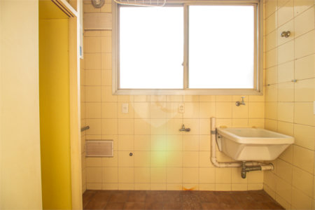 Apartamento à venda com 3 quartos, sendo 1 suíte, em Campo Belo, São Paulo, SP