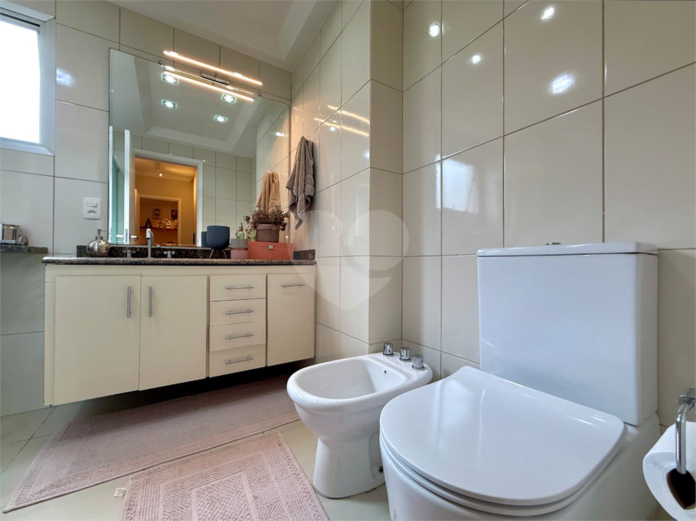 Apartamento à venda com 3 suítes em Campo Belo, São Paulo, SP