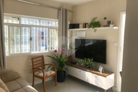 Casa à venda com 2 quartos em Interlagos, São Paulo, SP