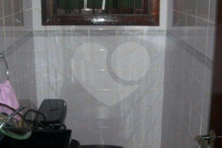 Casa à venda com 3 quartos no condomínio Travessa Sílvio Lazzari,76, São Paulo - SP