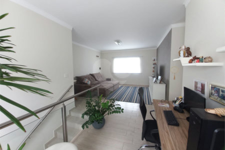 Casa à venda com 3 quartos, sendo 1 suíte, no condomínio São Domingos, Valinhos - SP