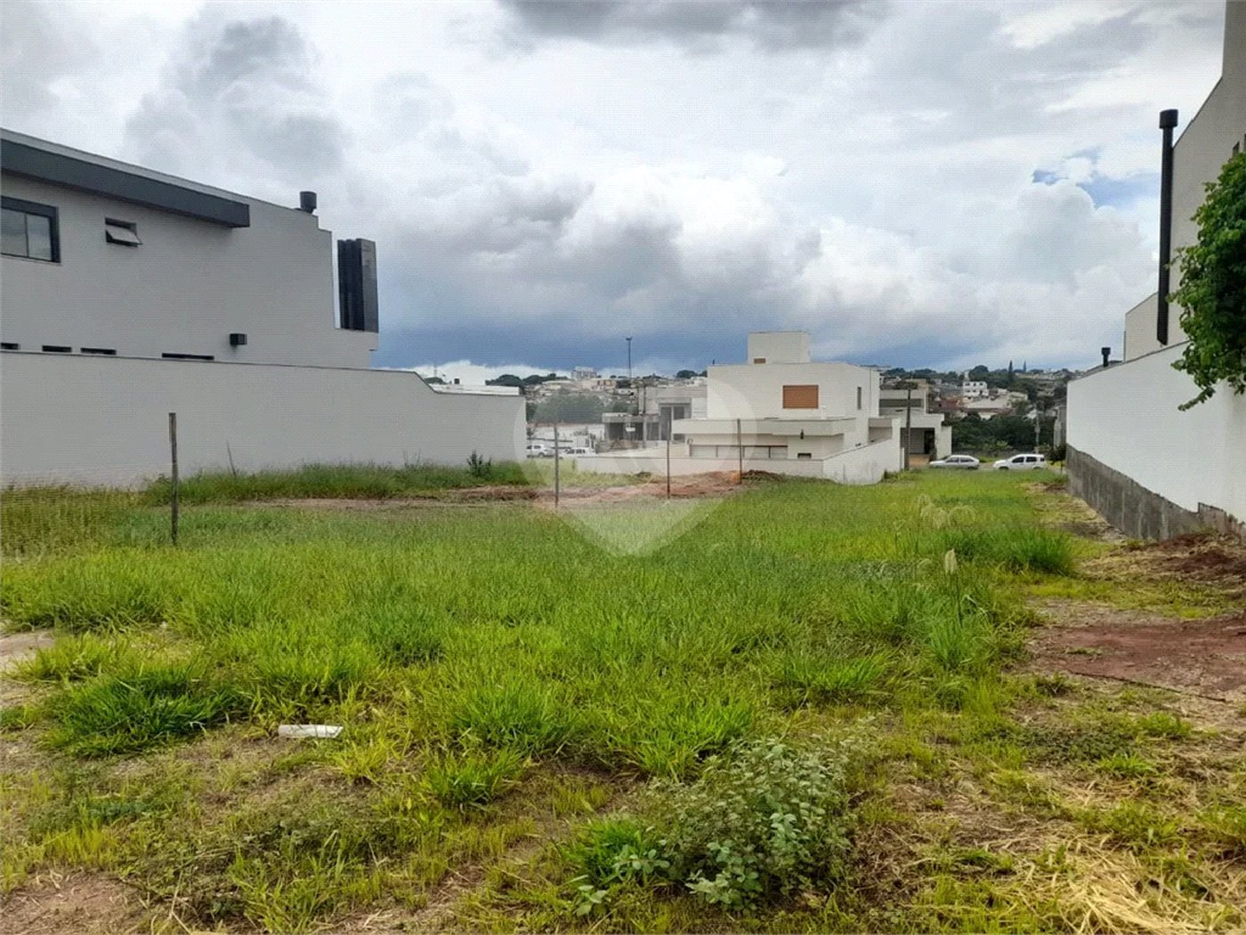 Terreno à Venda no Condomínio Faber IV – São Carlos/SP