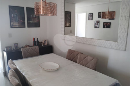 Apartamento à venda com 3 quartos, sendo 1 suíte,  em Jardim Ester Yolanda, São Paulo, SP