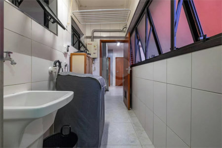 Apartamento à venda com 3 quartos, sendo 1 suíte, em Jardim das Bandeiras, São Paulo, SP