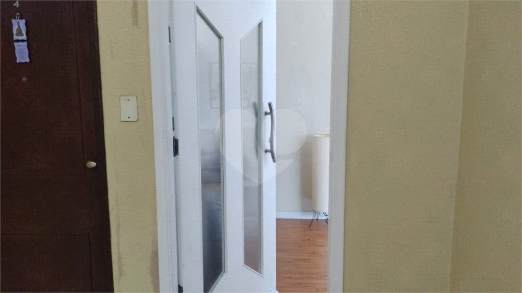 Apartamento à venda com 2 quartos em Pari, São Paulo, SP