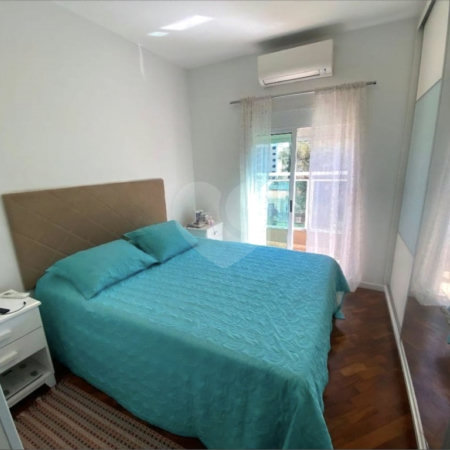 Casa à venda com 4 quartos, sendo 1 suíte, em Vila São Silvestre, São Paulo, SP
