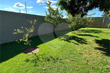 Chácara à venda com 4 quartos em Nova Veneza, Paulínia, SP