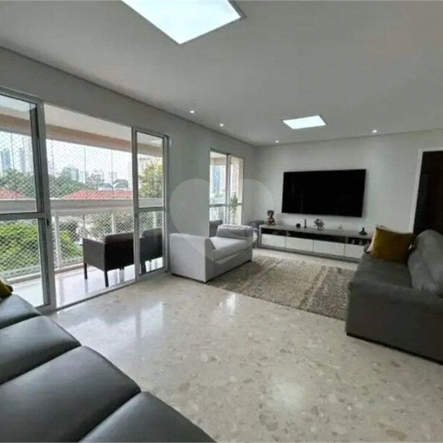 Apartamento à venda com 3 suítes em Vila Gomes Cardim, São Paulo, SP