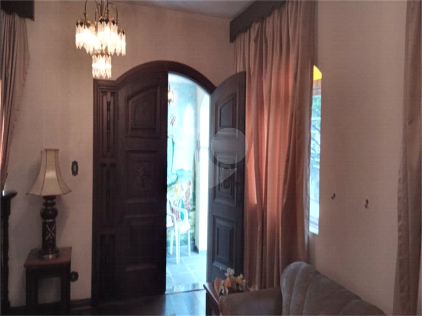 Bonita casa assobradada,no Bairro das Palmas do Tremembé, terreno com 14 X 50 e 350 área construída
