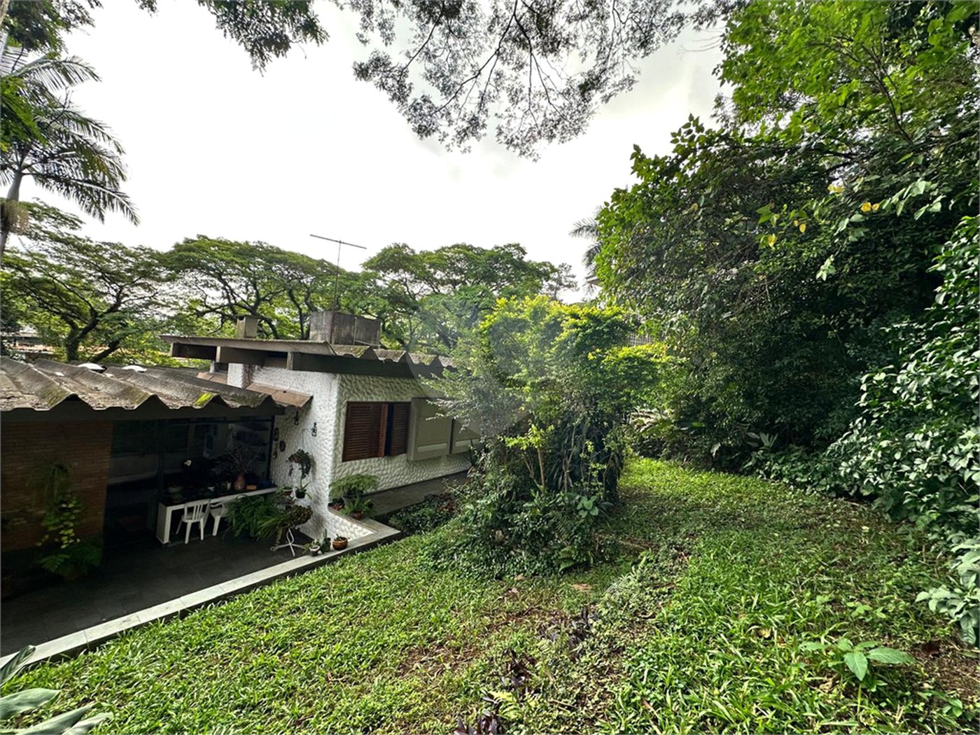 Casa à venda com 3 quartos, sendo 1 suíte, em Jardim Marajoara, São Paulo, SP