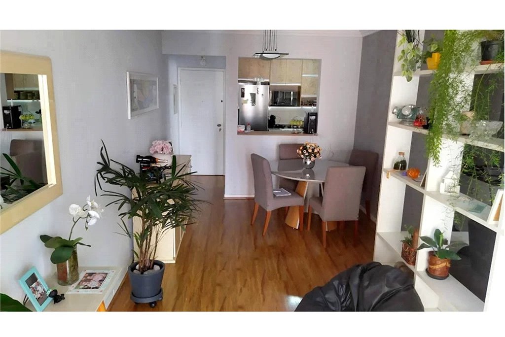 Apartamento à venda com 3 quartos, sendo 1 suíte,  em Vila Suzana, São Paulo, SP
