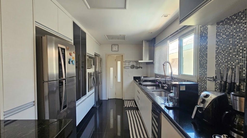 Casa com 4 dormitórios à venda, 166 m² por R$ 2.750.000,00 - Ponta da Praia - Santos/SP