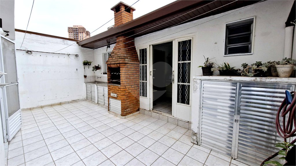 Sobrado à venda com 3 quartos, sendo 1 suíte, em Alto da Boa Vista, São Paulo, SP
